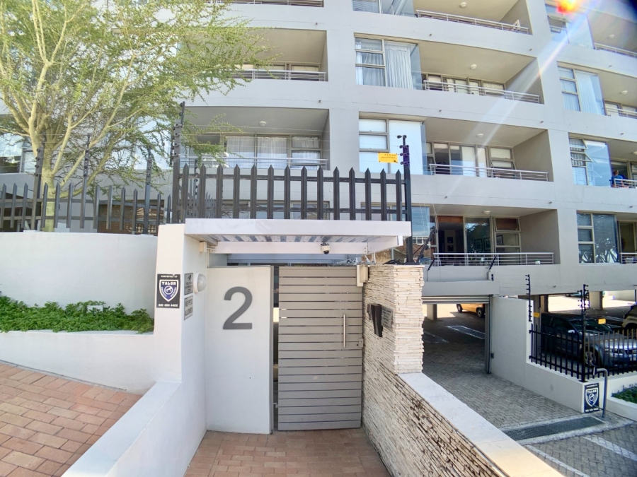 1 Bedroom Property for Sale in Sea Point Western Cape